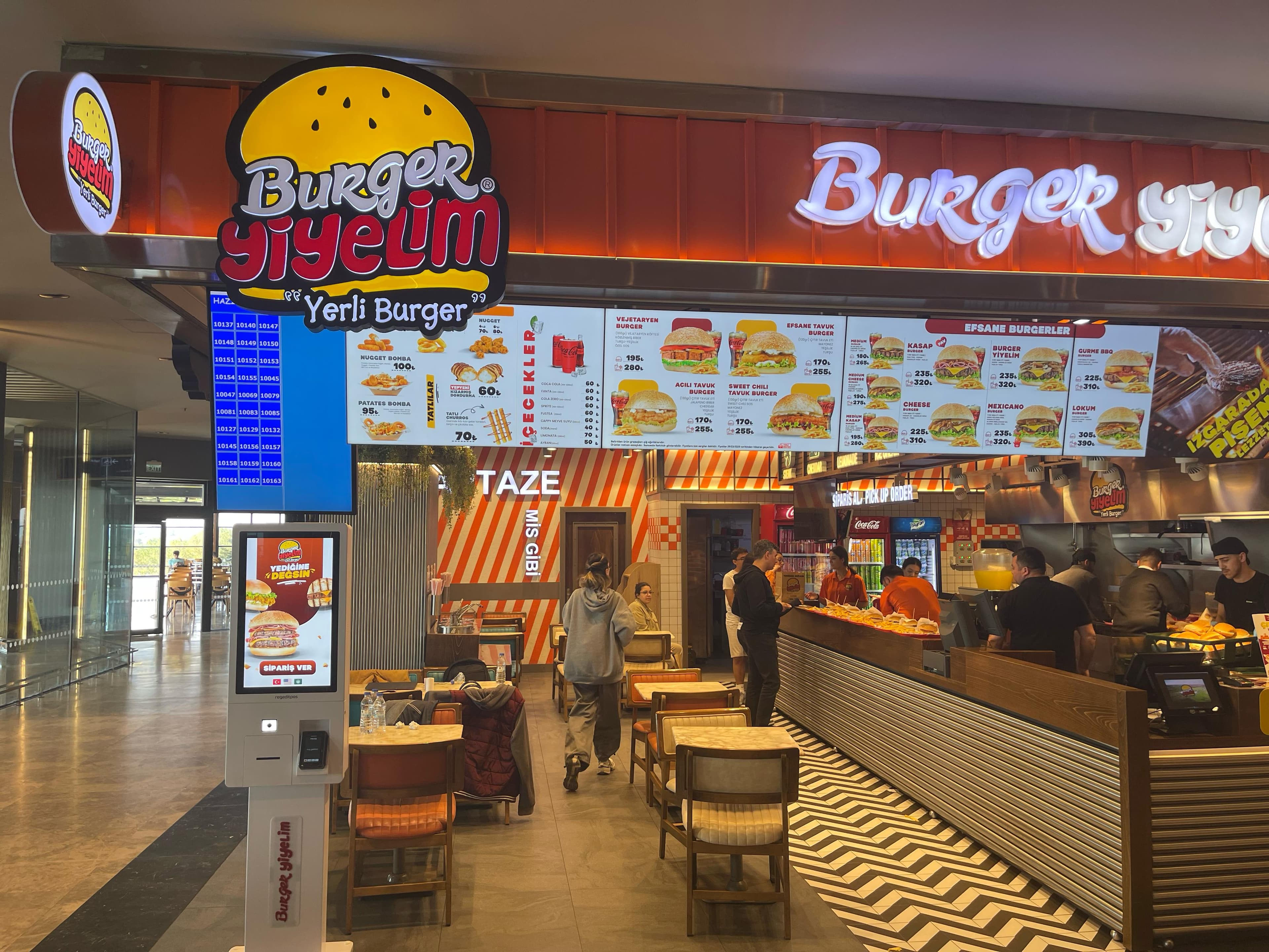Burger Yiyelim Aqua Florya Avm Kurulumu